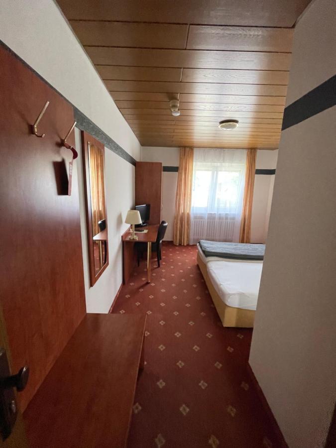 Hotel Restaurant Lenhsen Elmpt Εξωτερικό φωτογραφία