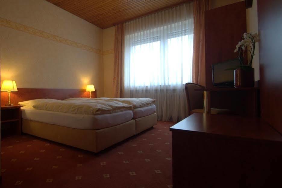 Hotel Restaurant Lenhsen Elmpt Εξωτερικό φωτογραφία