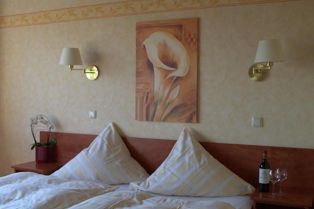 Hotel Restaurant Lenhsen Elmpt Εξωτερικό φωτογραφία